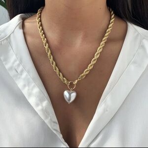 💜 Lovely Twist Chain Faux Pearl Heart Necklace 💜